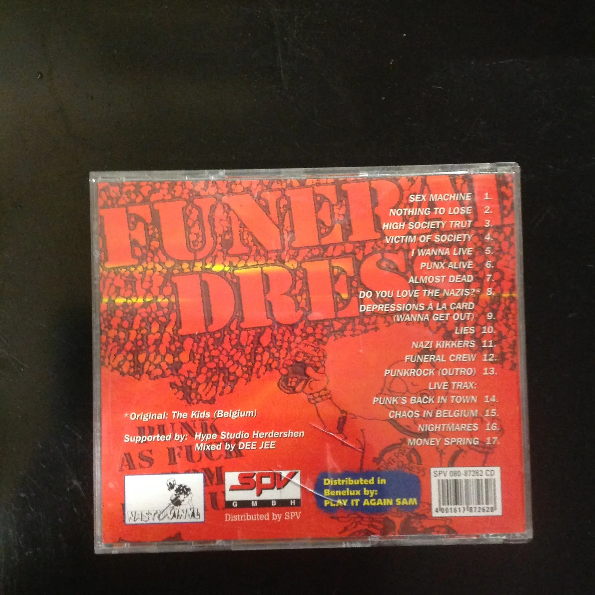CD Funeral Dress Singalong Pogo Punk NV 59 CD 1996 Germany German