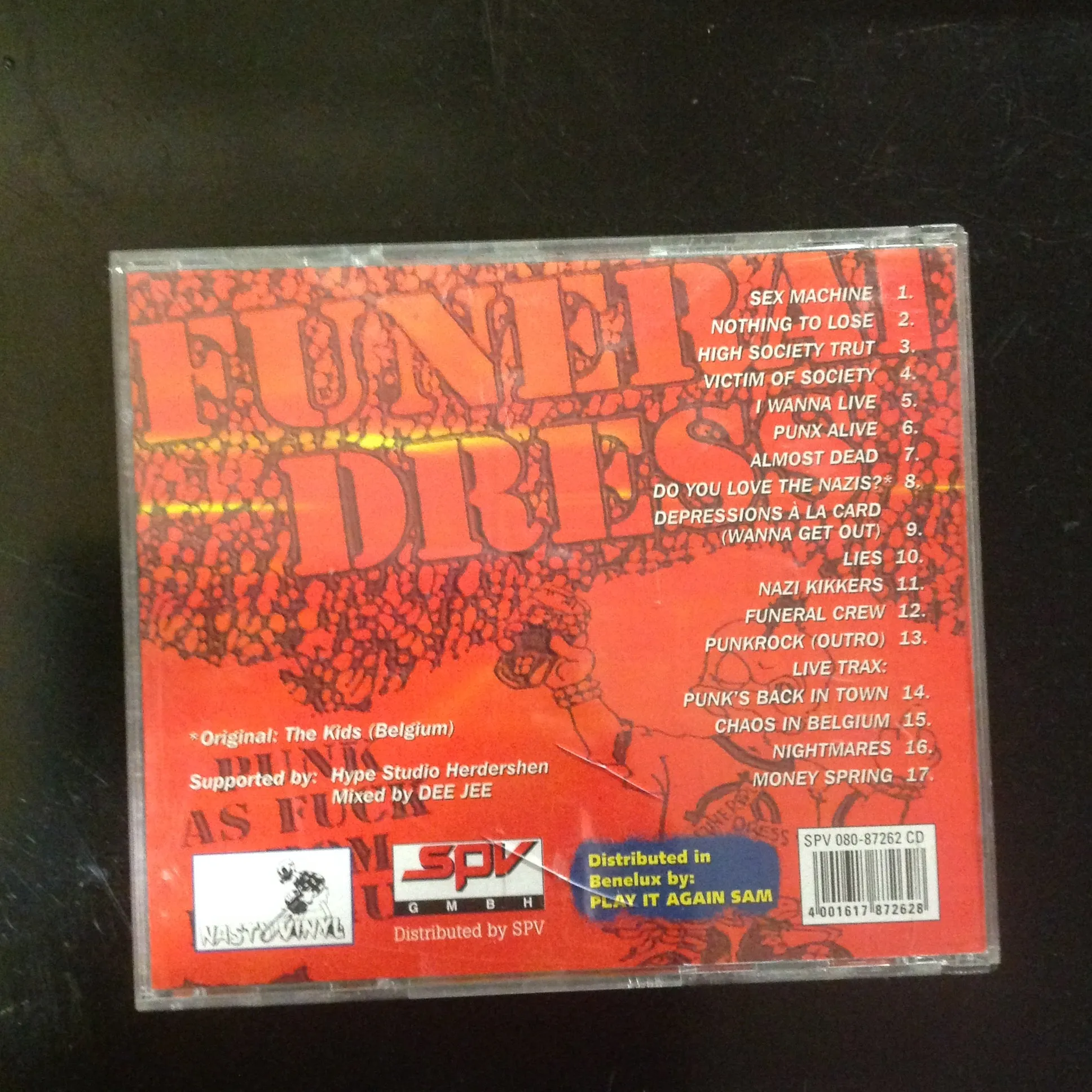 CD Funeral Dress Singalong Pogo Punk NV 59 CD 1996 Germany German