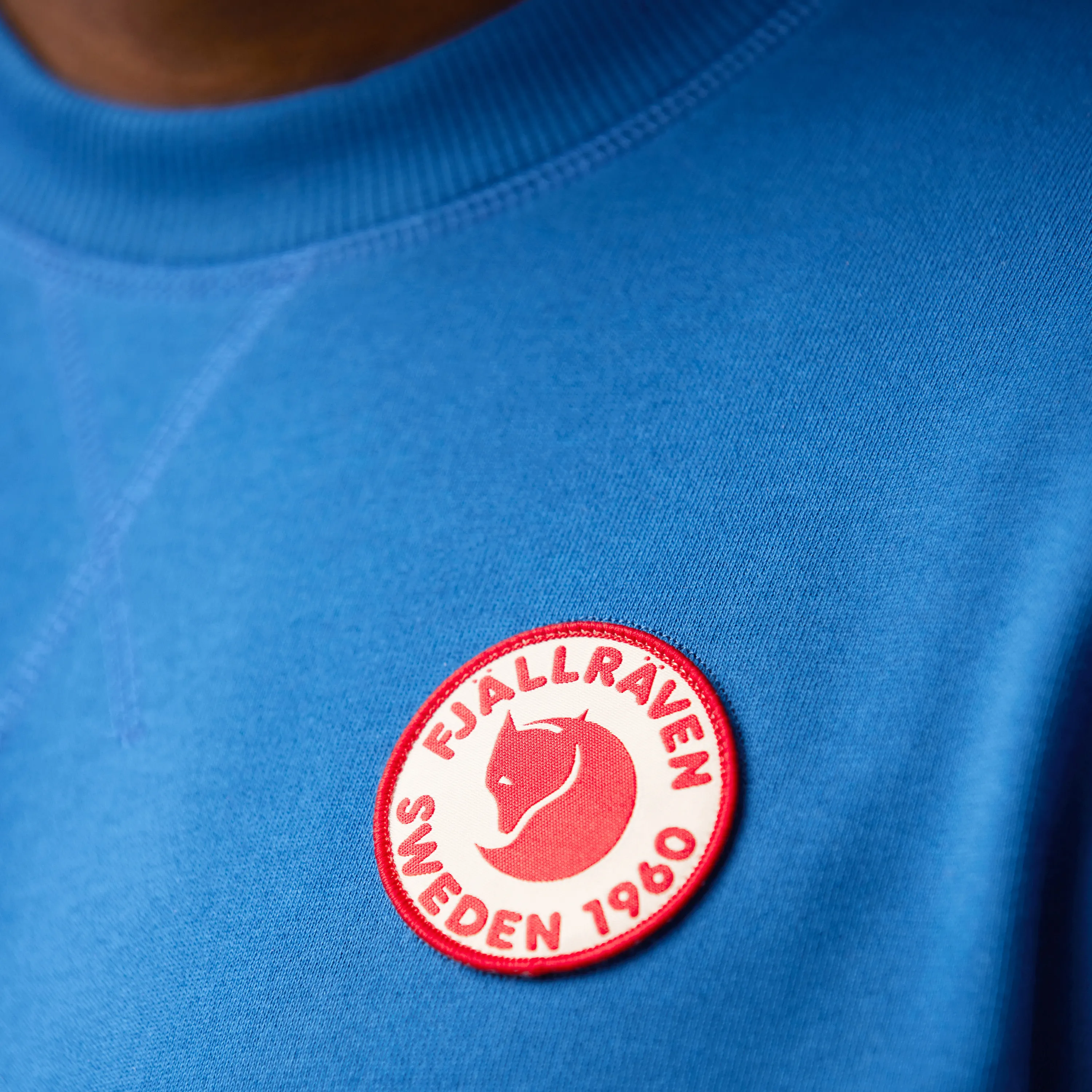 Fjällräven Men&#x27;s 1960 Logo Badge Sweater Deep Forest | Buy Fjällräven Men&#x27;s 1960 Logo Badge Sweater Deep Forest here | Outnorth