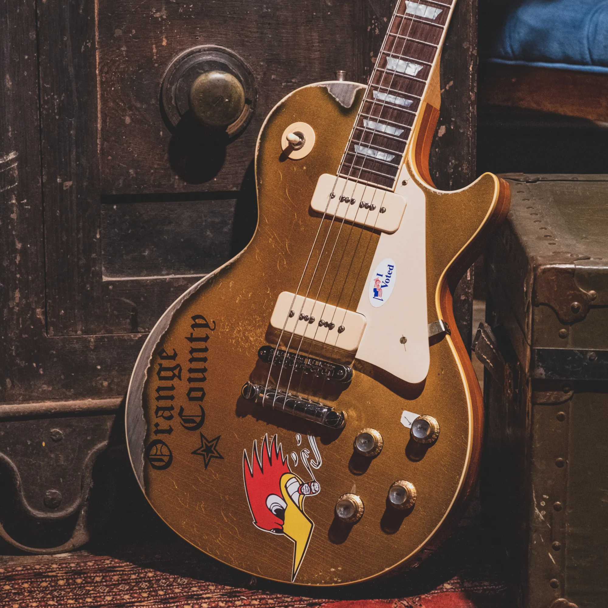 Gibson Custom Mike Ness 1976 Les Paul Deluxe, Goldtop Murphy Lab Aged, Replica NH