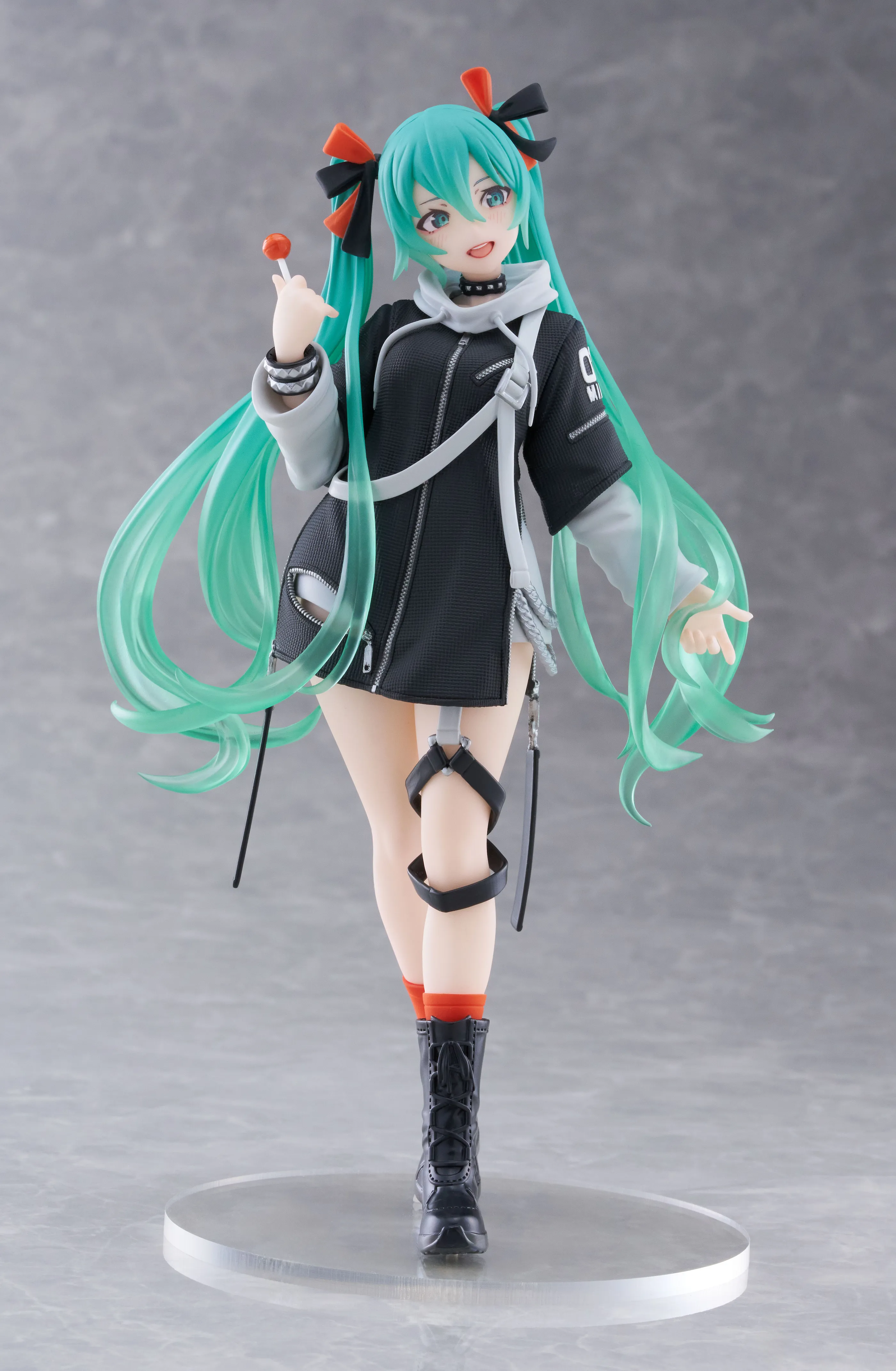 Hatsune Miku Figure - Fashion (Punk Ver.)