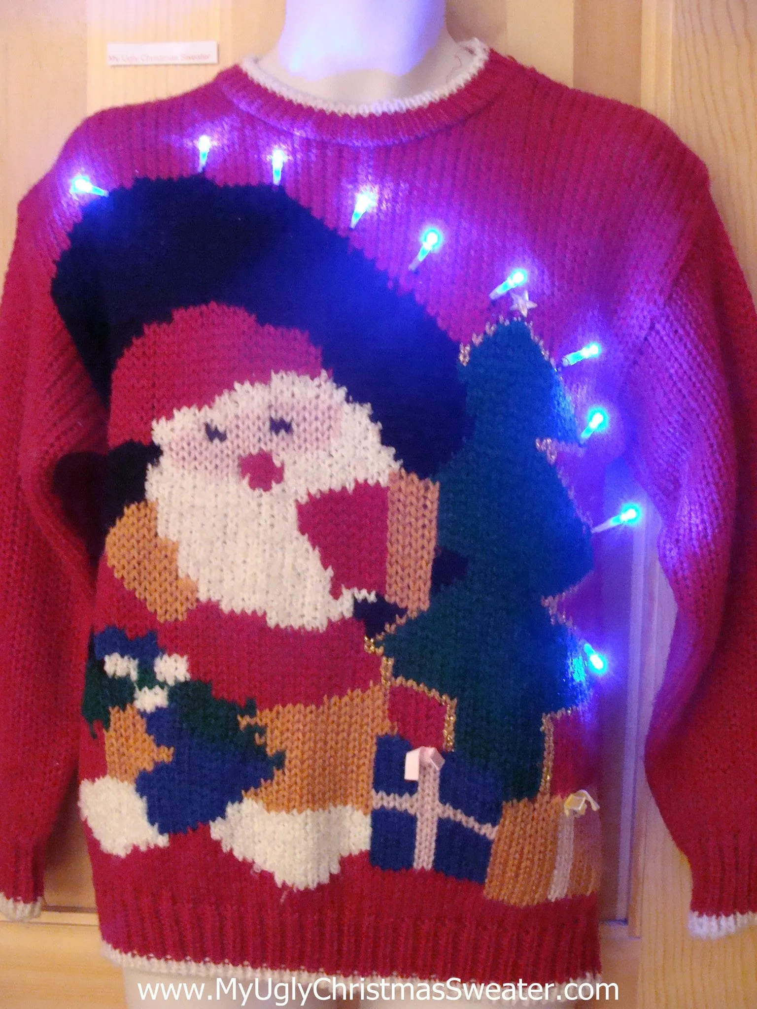 Light Up Ugly Xmas Sweater 80s Huge Santa Gifts