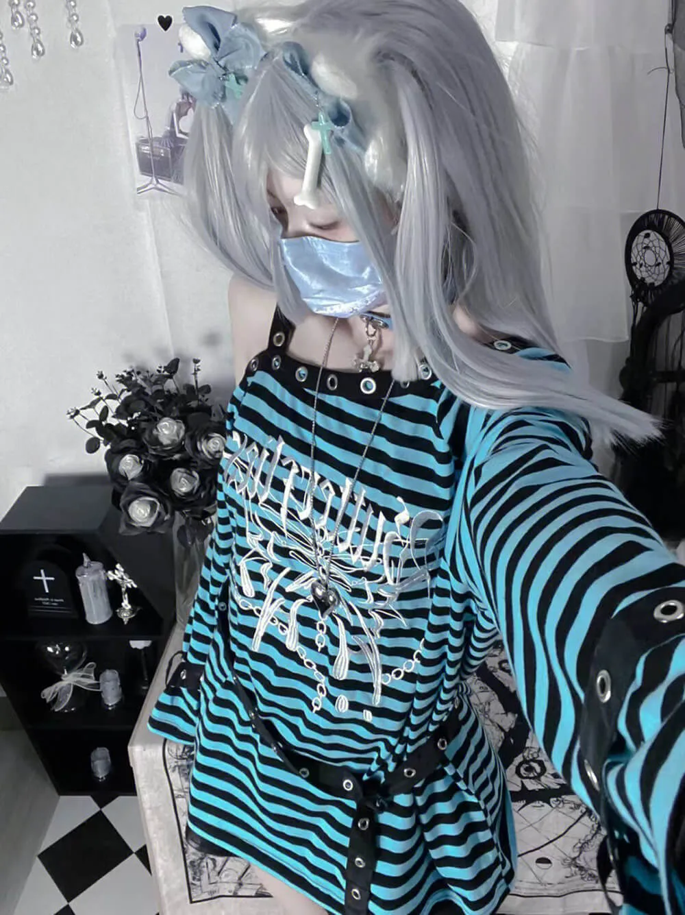 Punk Virtual Butterfly Embroidery One Shoulder Strap Striped Sweatshirt