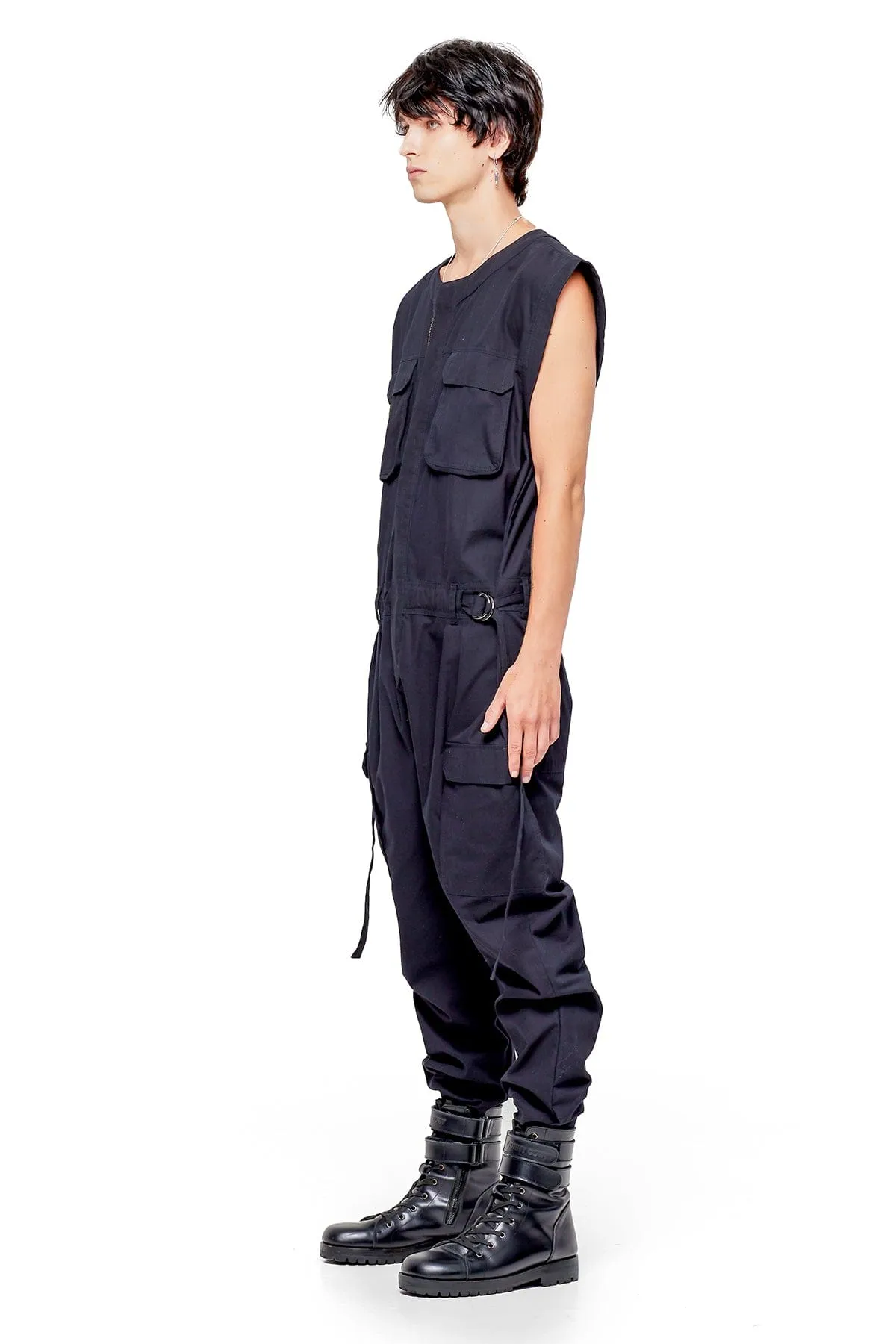 SLEEVELESS JUMPSUIT IN BLACK