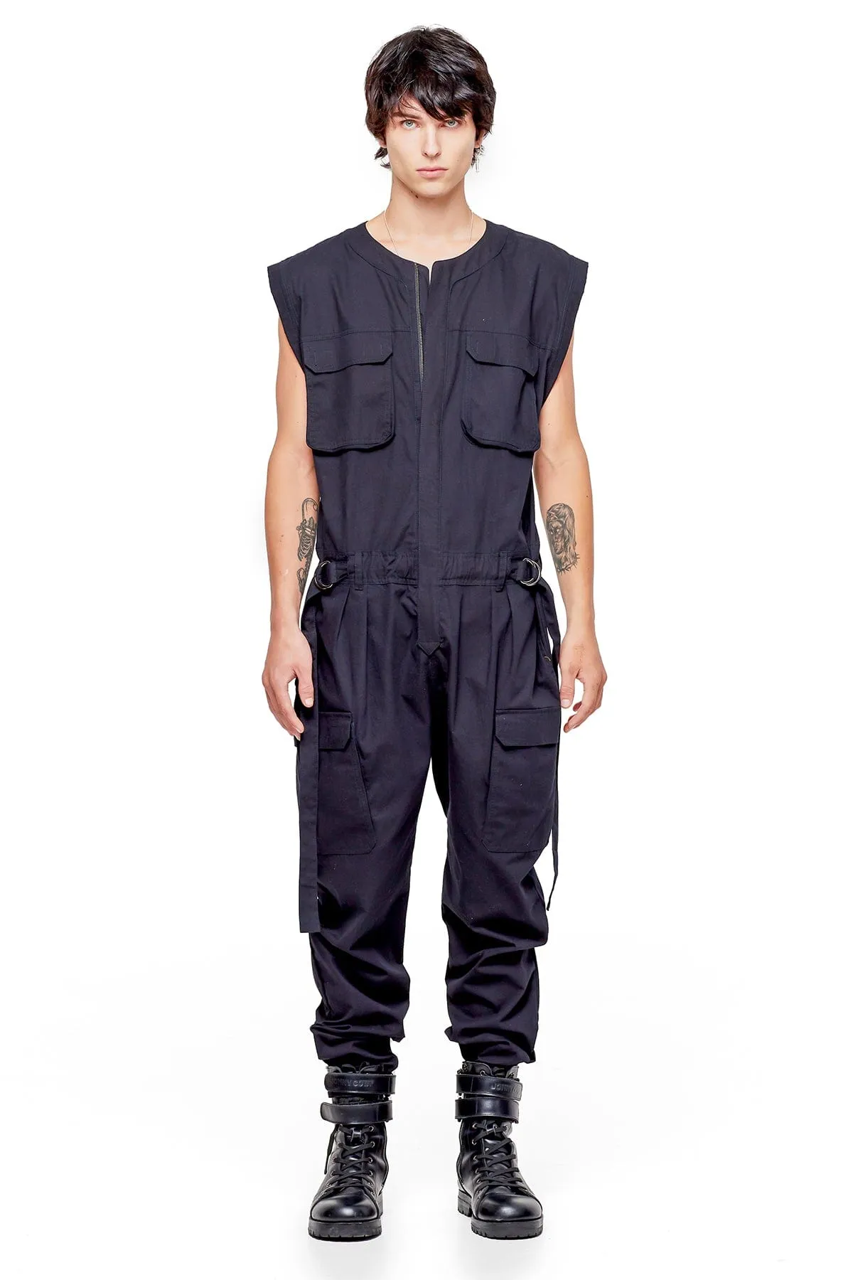 SLEEVELESS JUMPSUIT IN BLACK