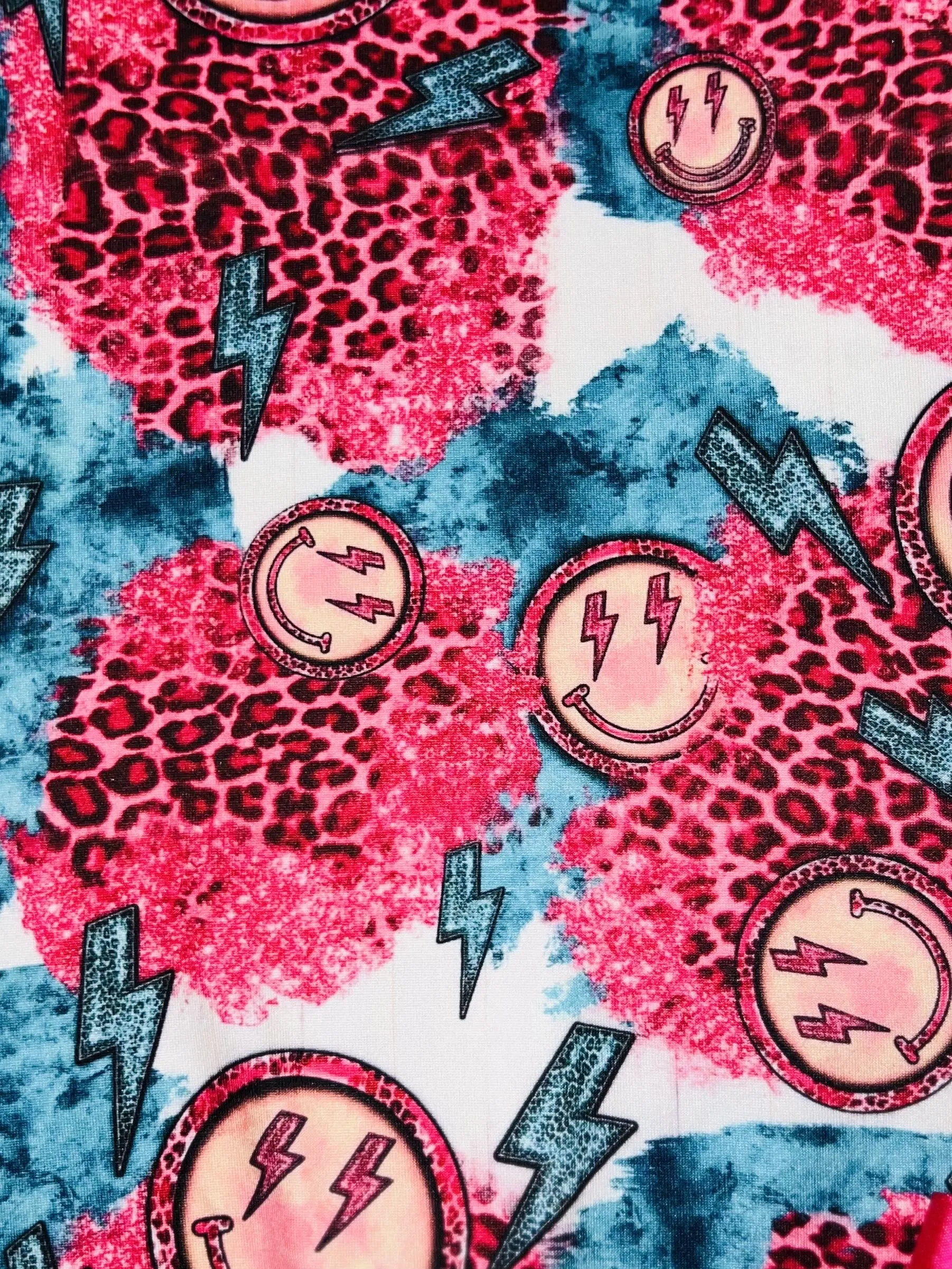 Smiley face w/hot pink cheetah print ruffle baby romper DLH1124-11