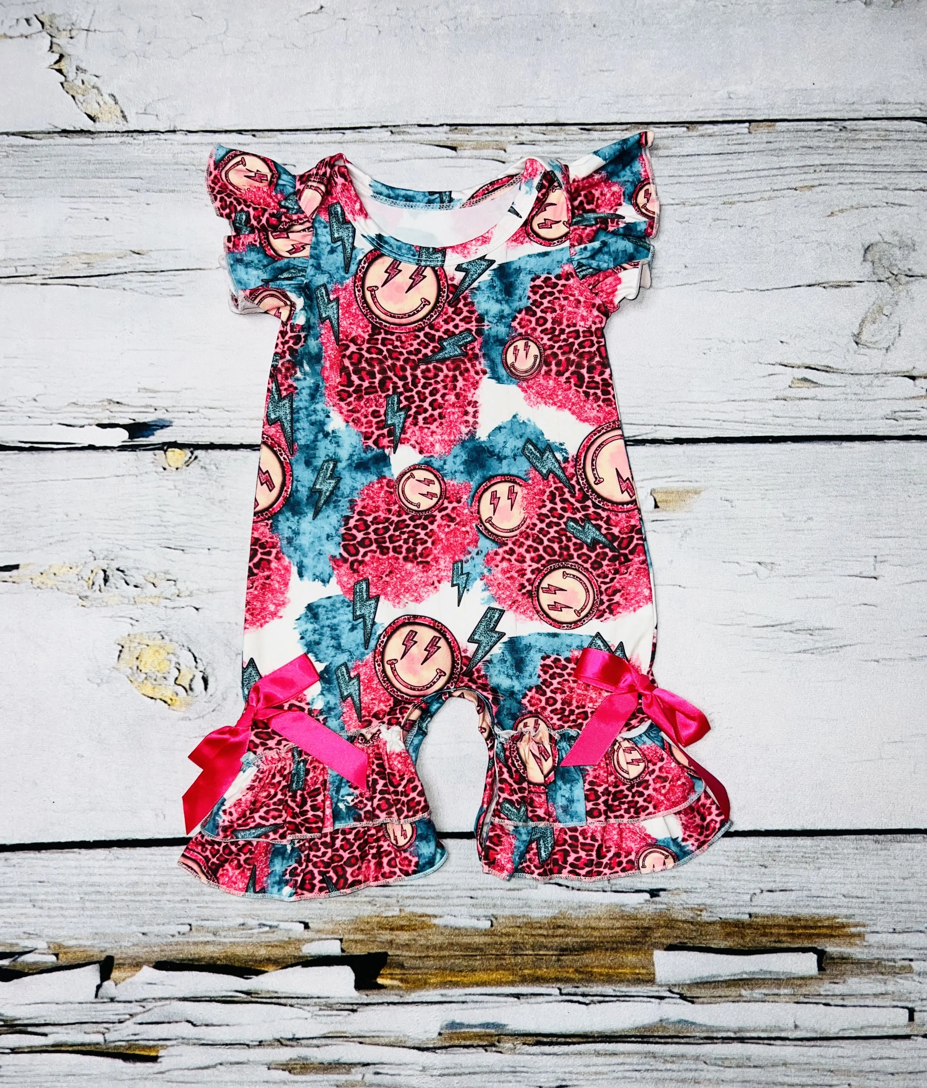Smiley face w/hot pink cheetah print ruffle baby romper DLH1124-11